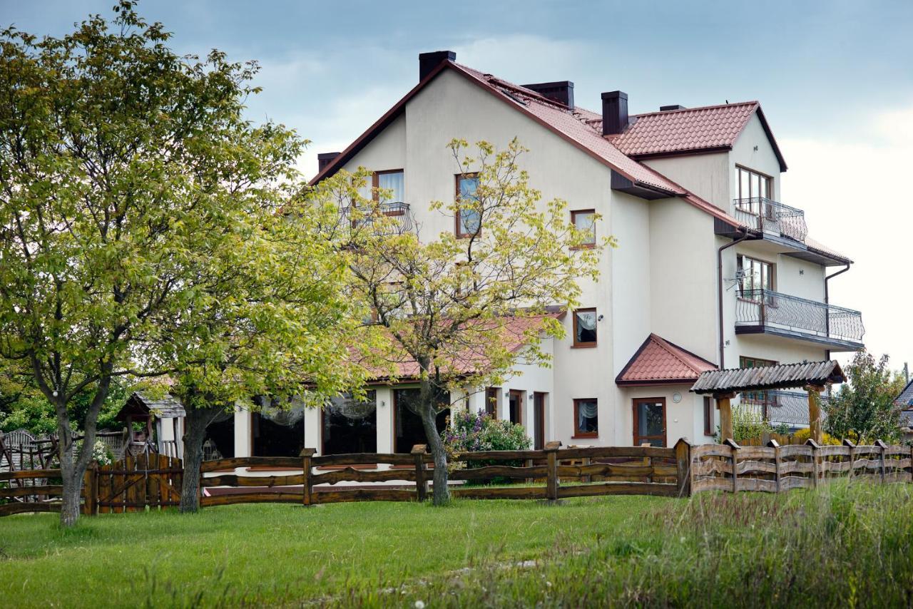Willa Czarownica Nowa Slupia Exteriör bild